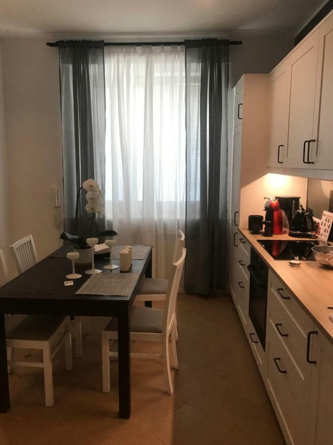 Stare Miasto Swietojerska 12 Apartman Varsó Kültér fotó